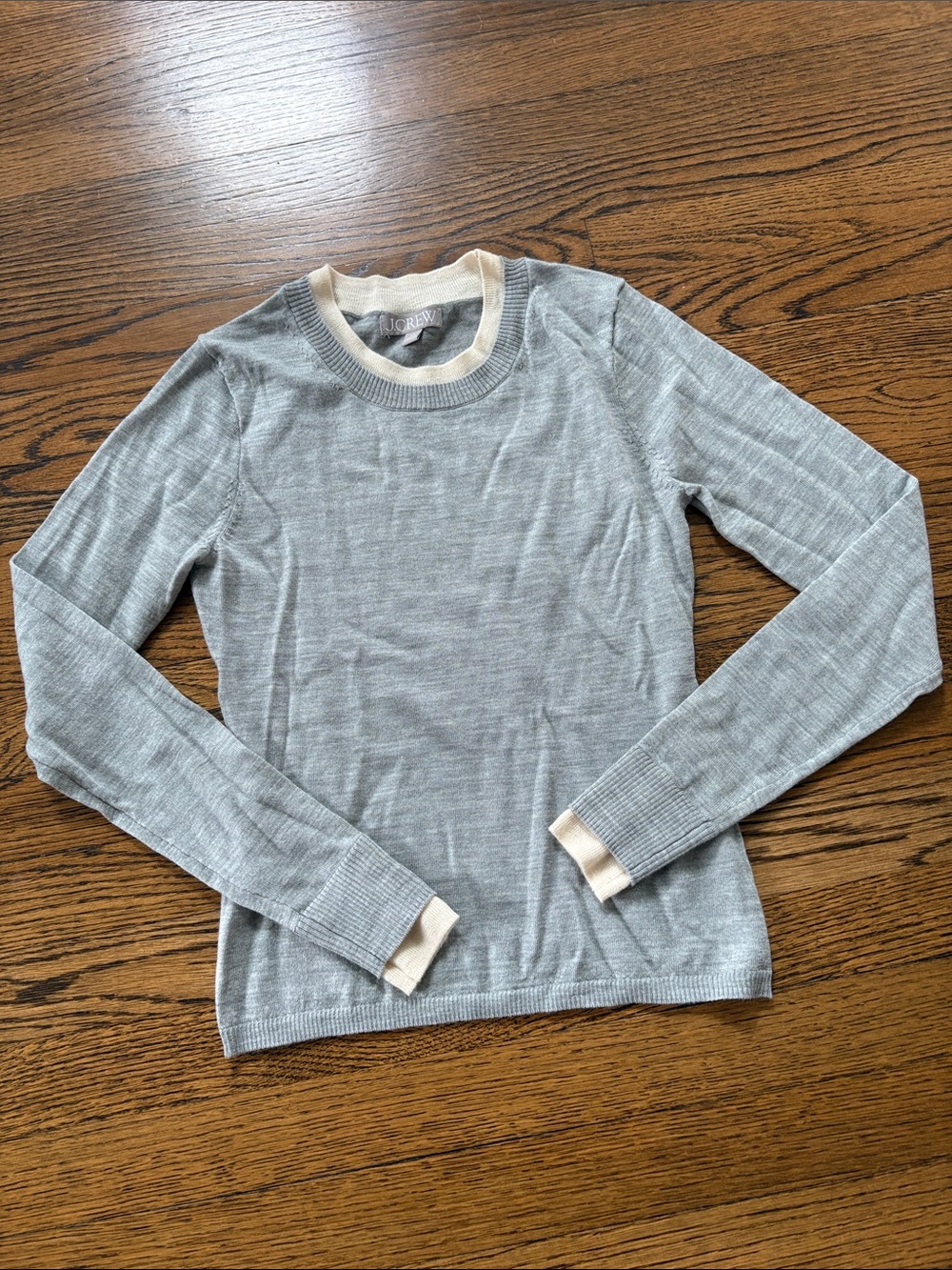 J. Crew merino wool lightweight Gray Long-Sleeve Crewneck Sweater, xS